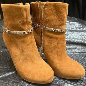 Ankle boots